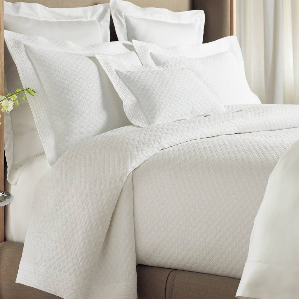 White Queen Coverlet T462232