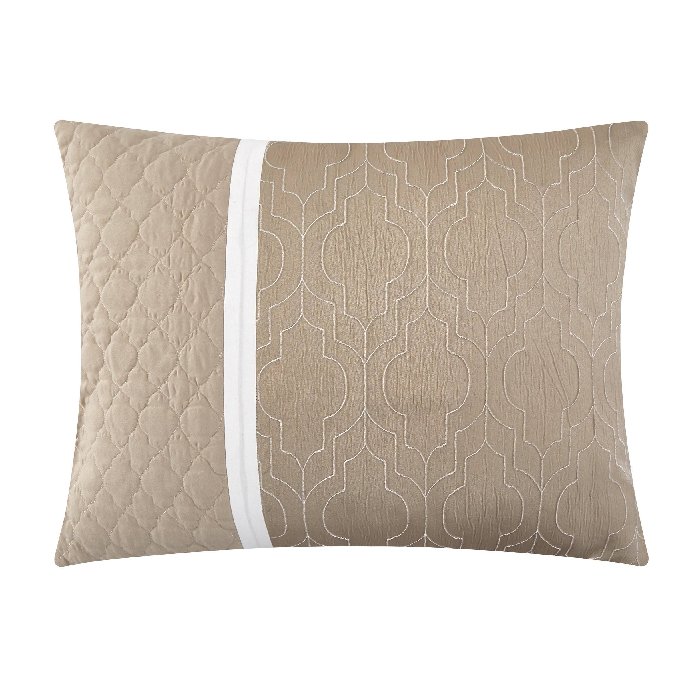 King Jacquard Geometric Pattern 8 Piece Bedding Set A4508