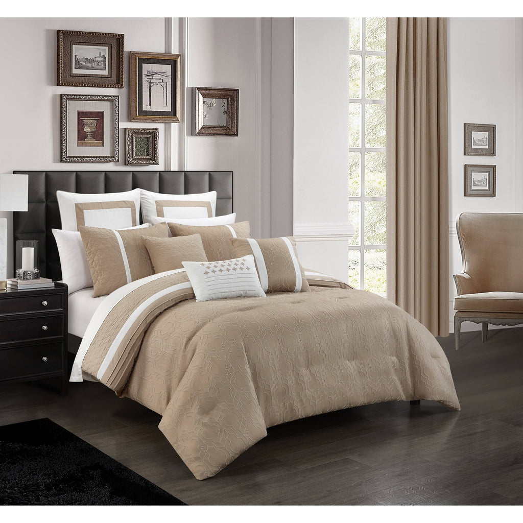 King Jacquard Geometric Pattern 8 Piece Bedding Set A4508