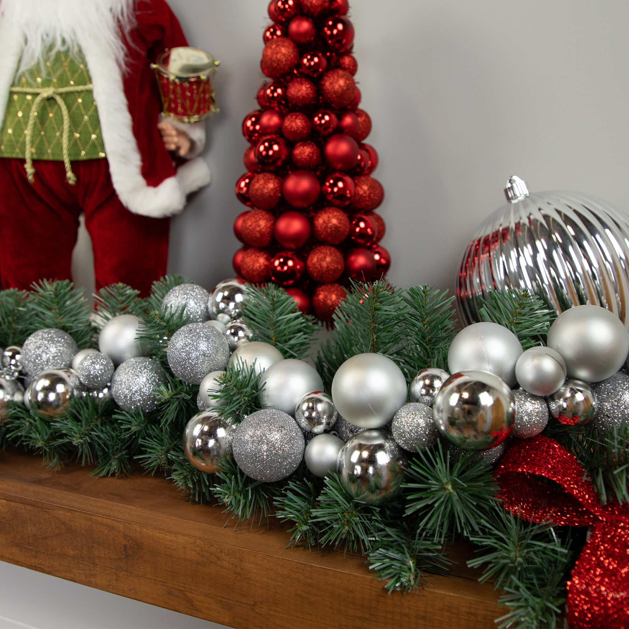 Silver Shatterproof Ball Christmas Garland A135
