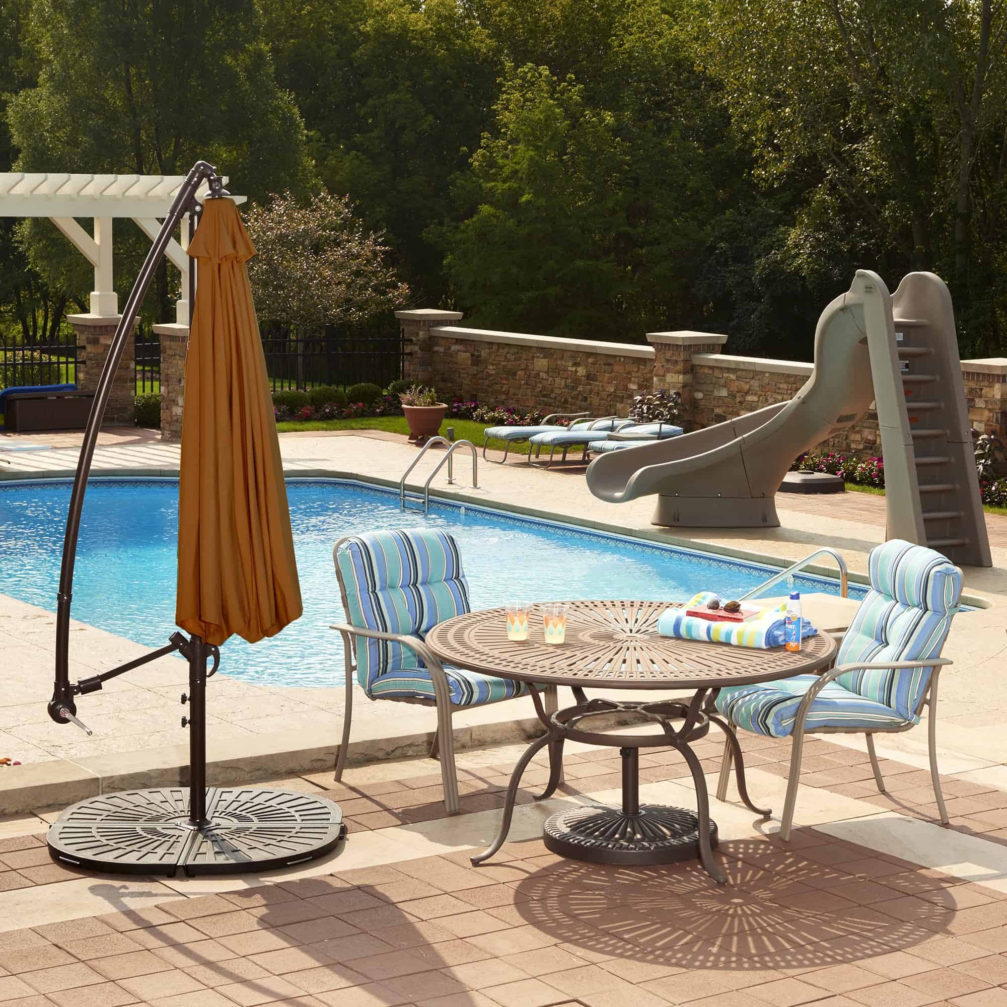 10-Foot Octagonal Cantilever Umbrella K194529