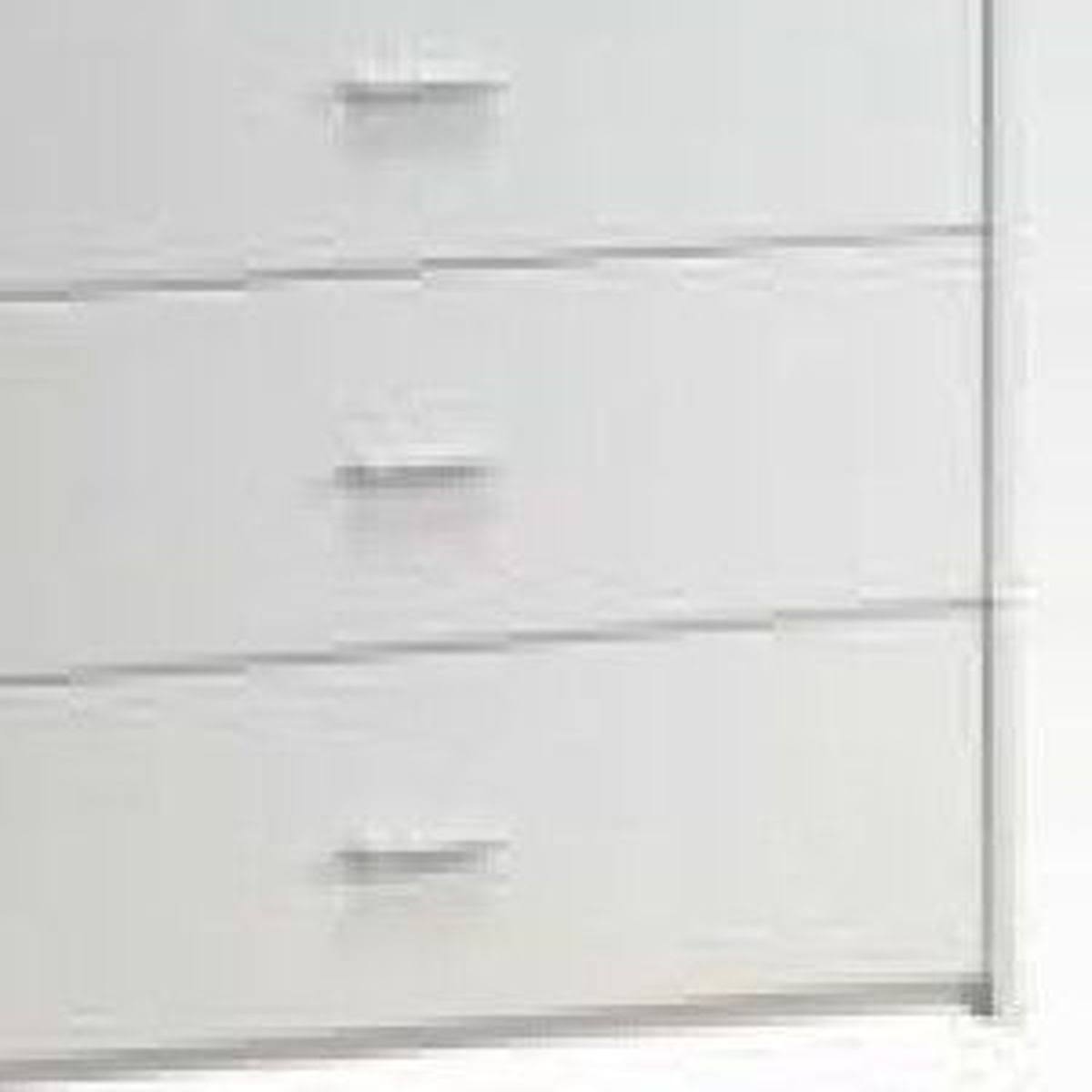 White Chest Q197