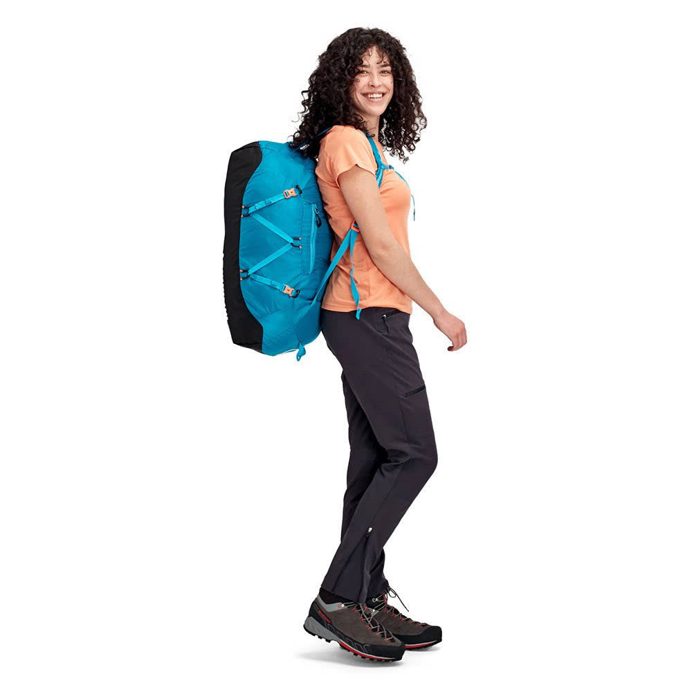 Cargo Light 40L Backpack Y999857