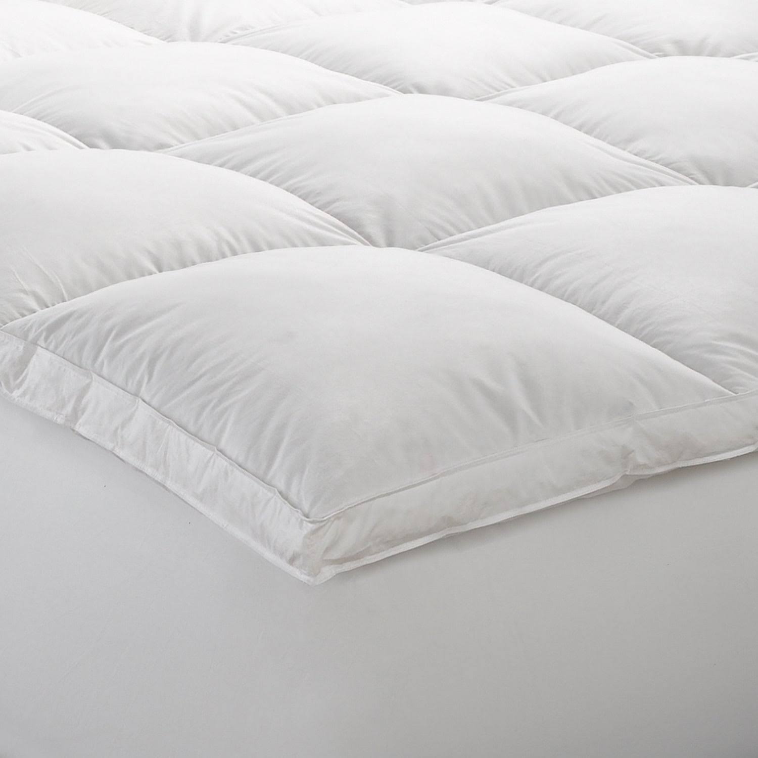 White Queen Down Feather Bed F10791