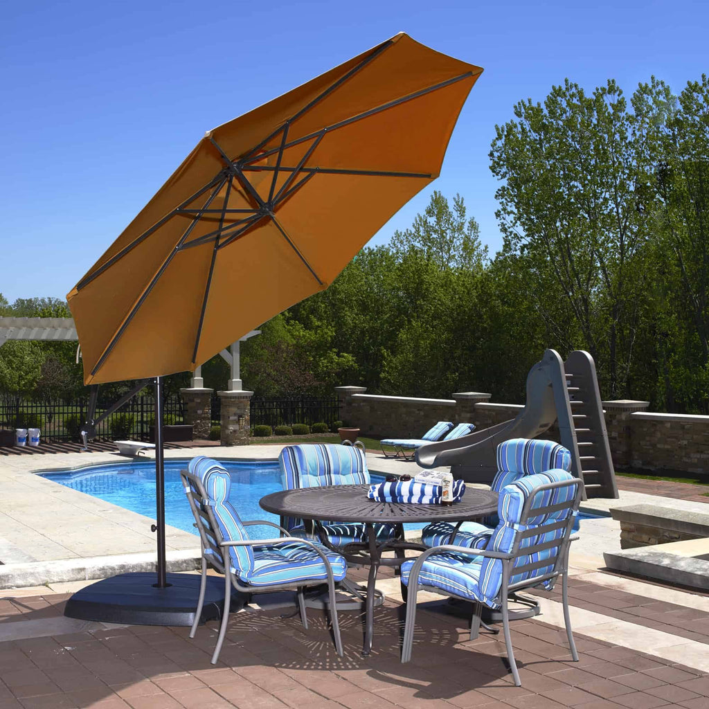 10-Foot Octagonal Cantilever Umbrella K194529