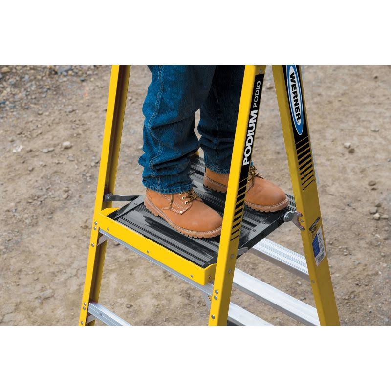 Podium 8-ft Fiberglass Type IAA Step Ladder G993